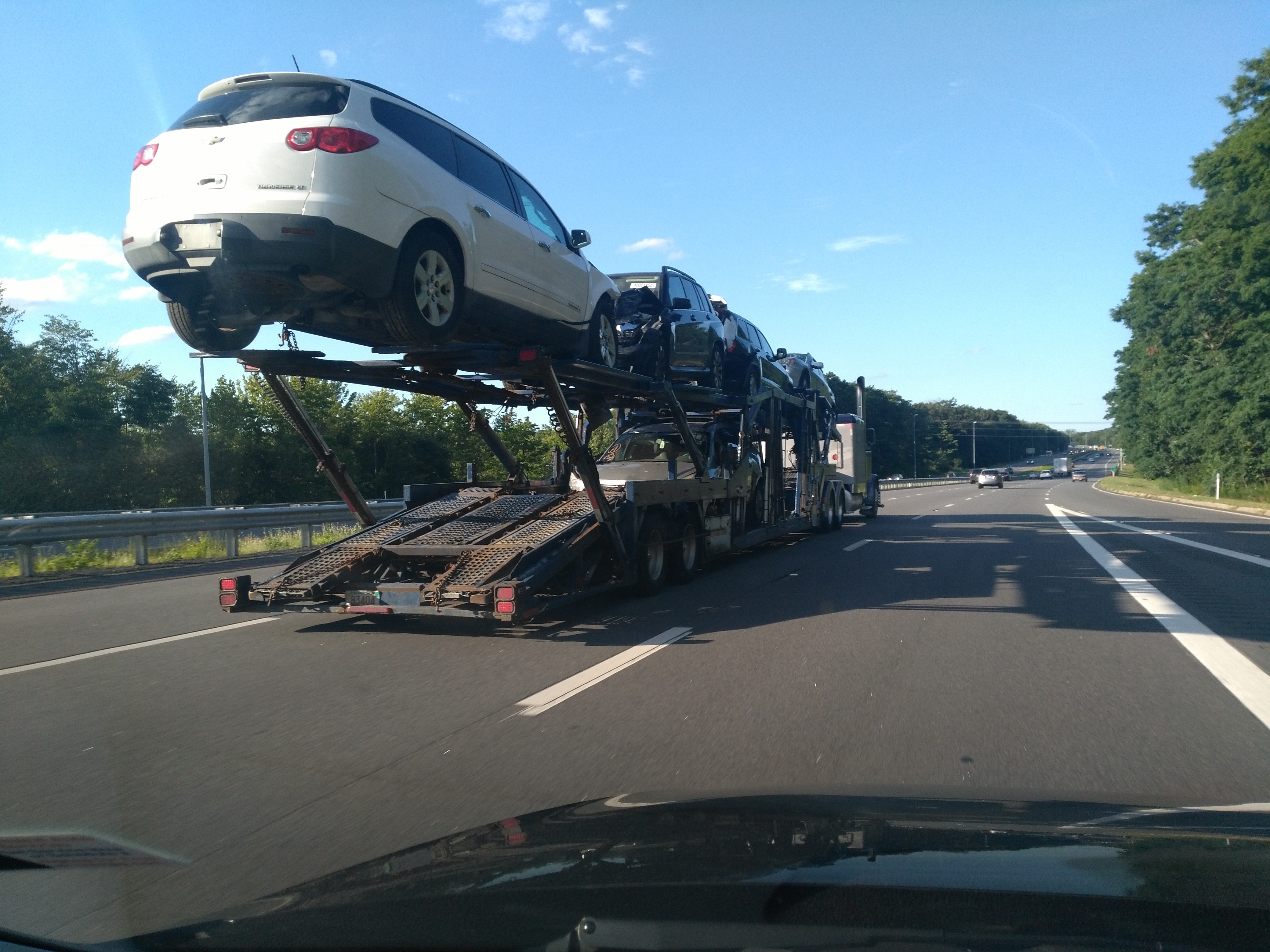 Car-hauling image